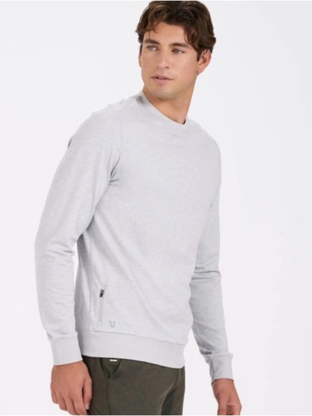 Vuori Men's Ponti Performance Light Gray Long-Sleeve Crewneck Shirt